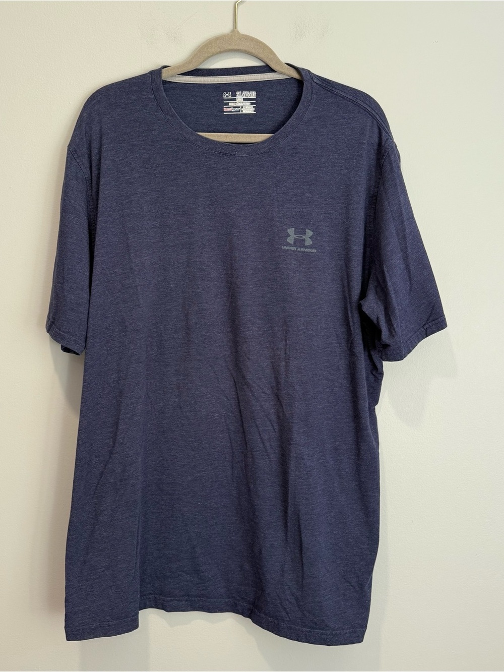 Men’s Under Armour Dark Blue T-Shirt